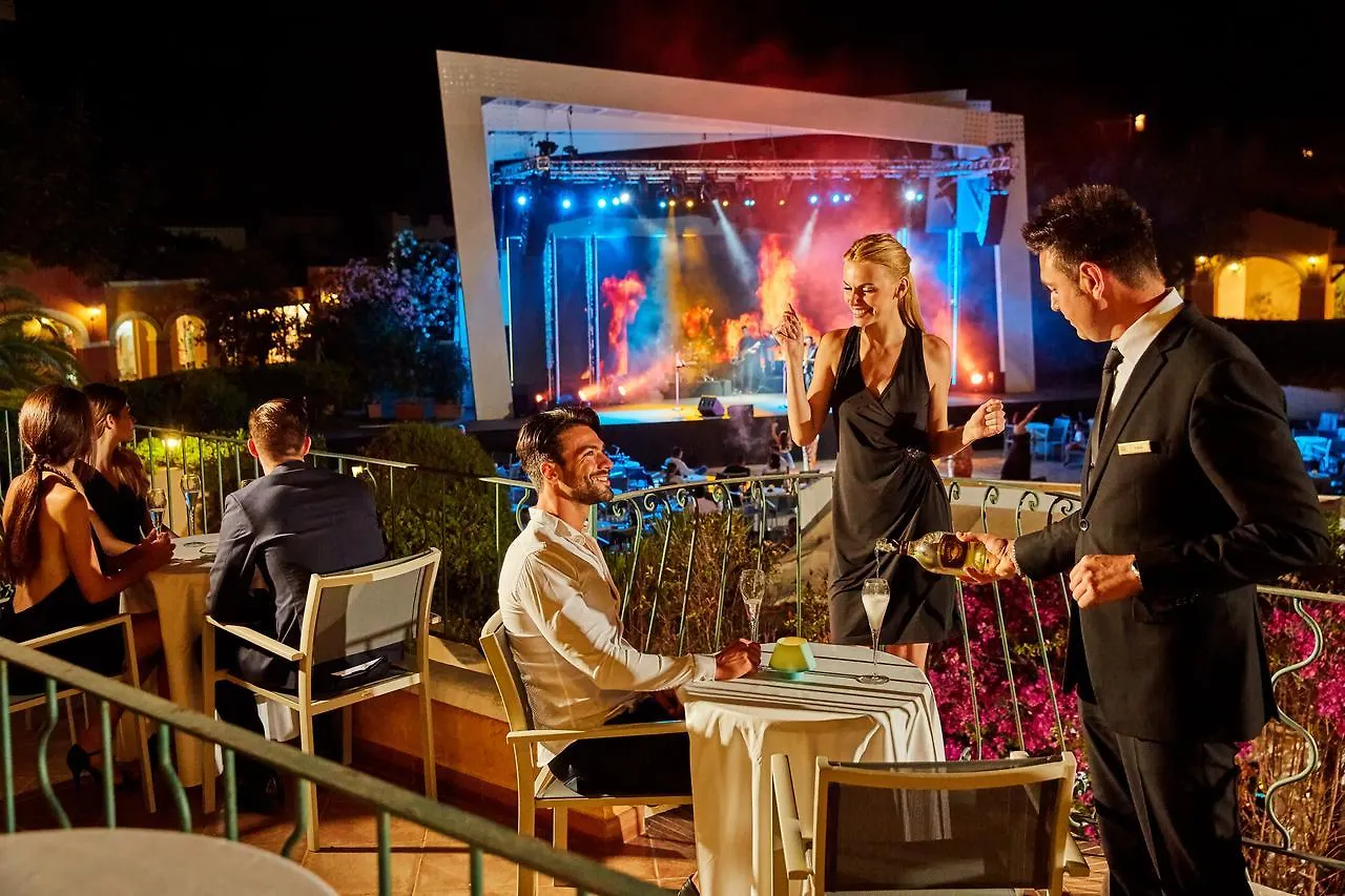 Forte Village Resort - Il Borgo Santa Margherita di Pula 4*,  Ιταλία